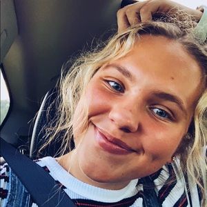 Meet your Posher, Jordyn